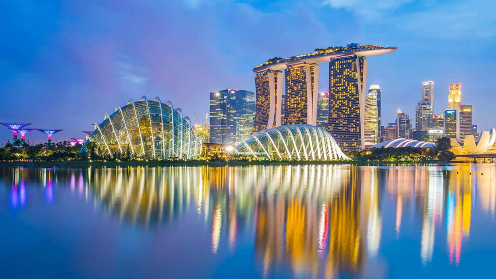 five famous fotels in singapore luxury and elegance